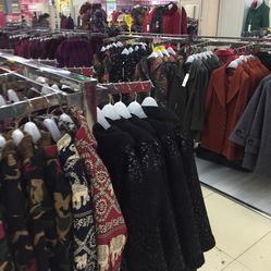 火狐貍服飾批發(fā)城